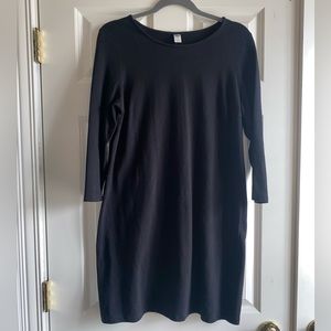 Old Navy Black 3/4 Sleeve Mini Sheath Dress